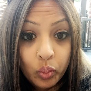 Meet your Posher, Anita